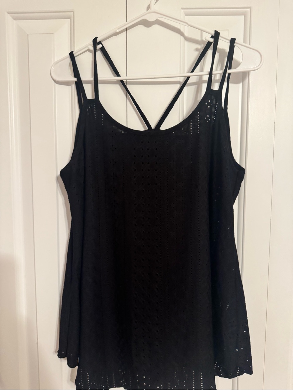 Black Eyelet Strappy Swing Tank Top - Women